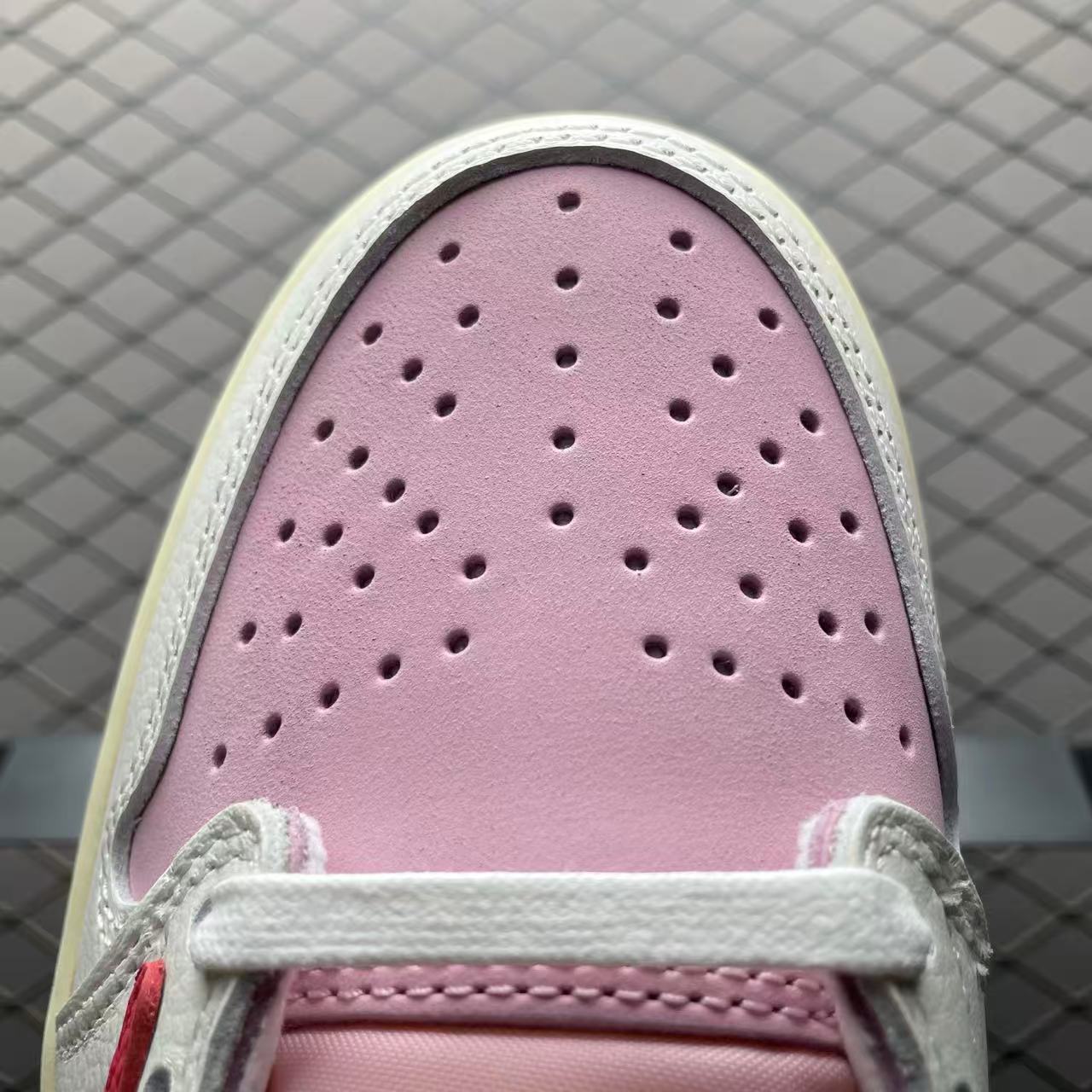 AJ1 Low Travis Scott Tropical Pink