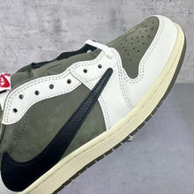 Load image into Gallery viewer, AJ1 Low Travis Scott Medium Olive
