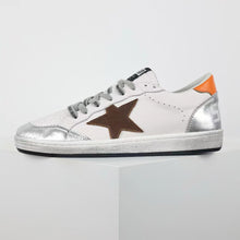 Load image into Gallery viewer, Golden Goose Ball-Star Brown Star Orange Heel Tab
