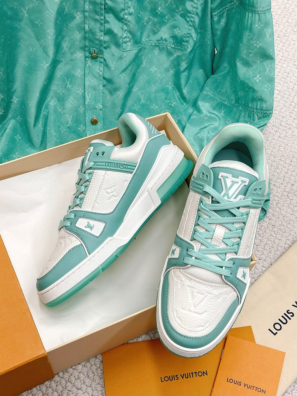 LV Trainers Mint