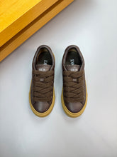 Load image into Gallery viewer, B33 Spin Sneaker Cognac
