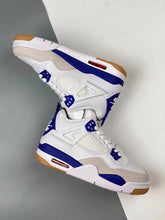 Load image into Gallery viewer, AJ 4 SB Summit White/Navy
