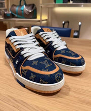 Load image into Gallery viewer, LV Trainers #54 Navy Monogram
