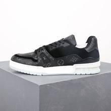 Load image into Gallery viewer, LV Trainers Monogram Black
