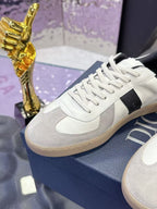 B01 Matchpoint Black and White