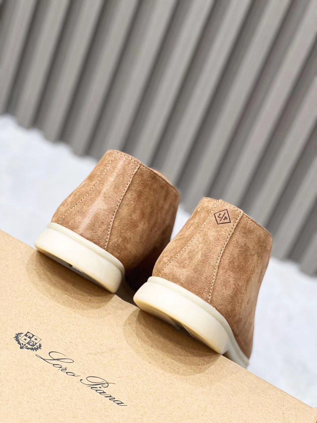 LP Open Walk Chukka Boots - Sandstone
