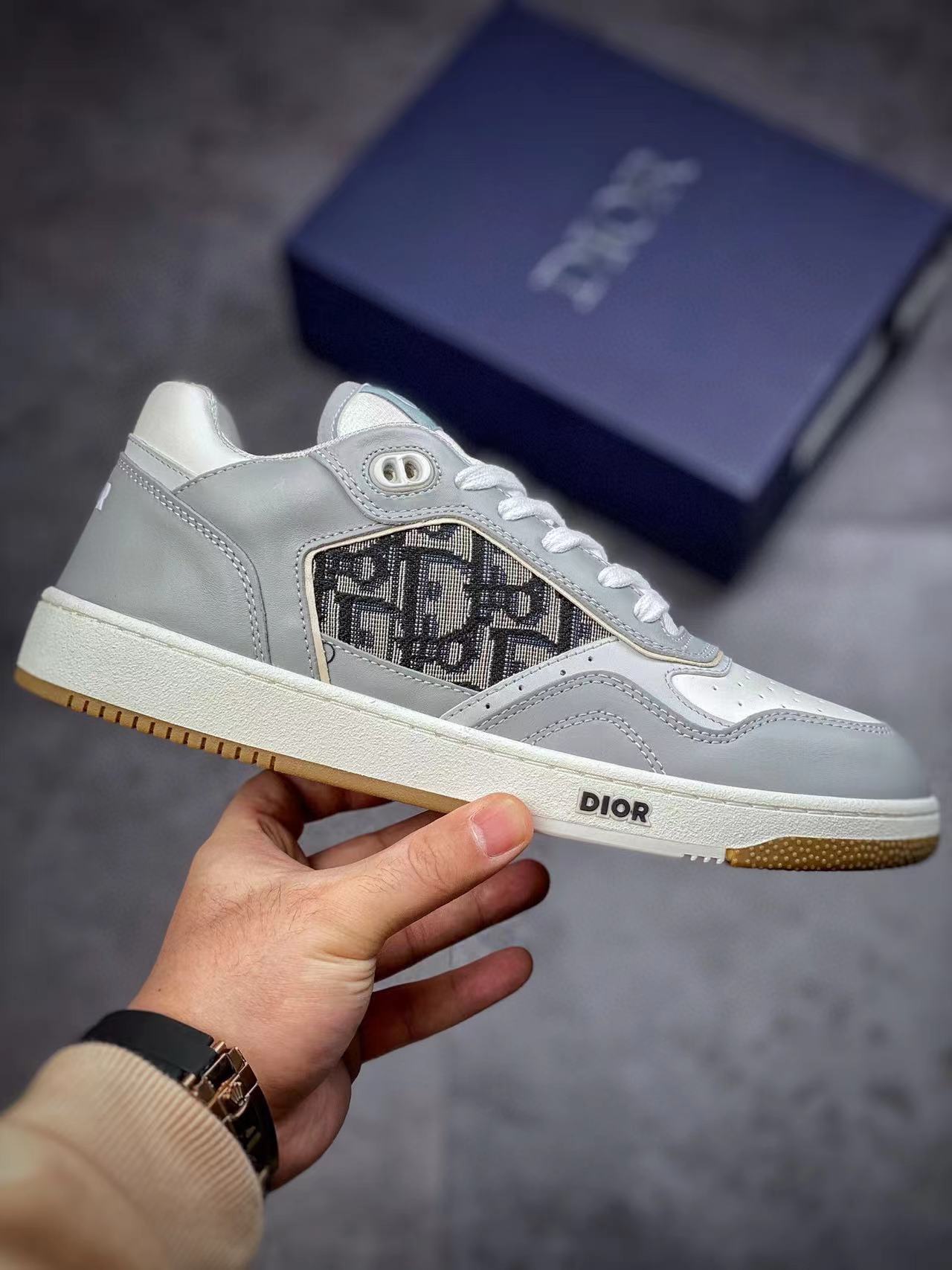 B27 Low-Top Grey Oblique