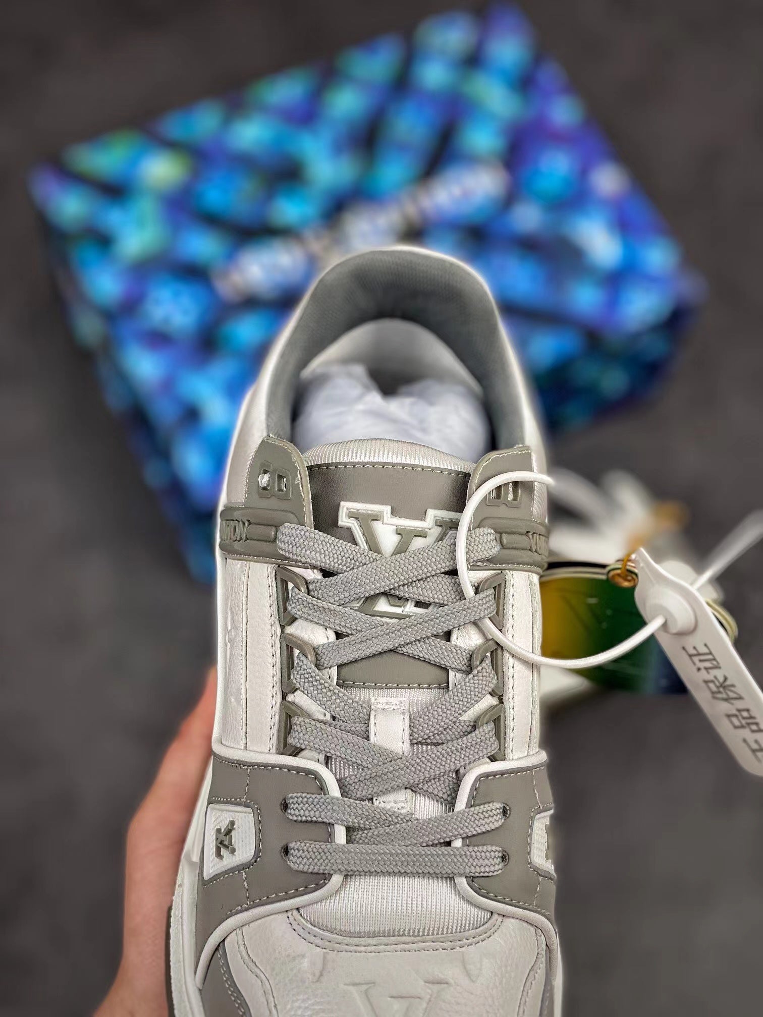 LV Trainers Grey