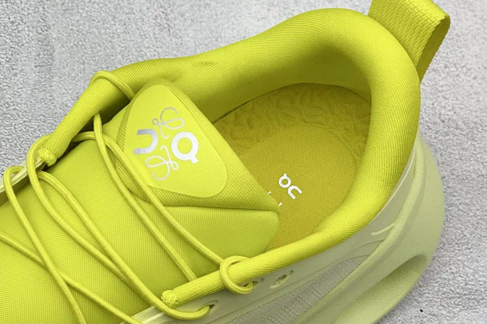 LOEWE Cloudsolo Lime Green