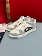 B57 Mid-Top Grey Oblique