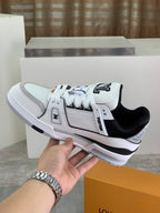 LV Trainers Denim Noir | White