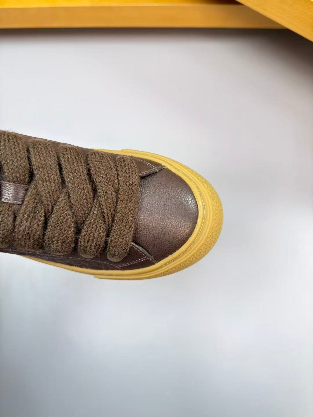 B33 Spin Sneaker Cognac