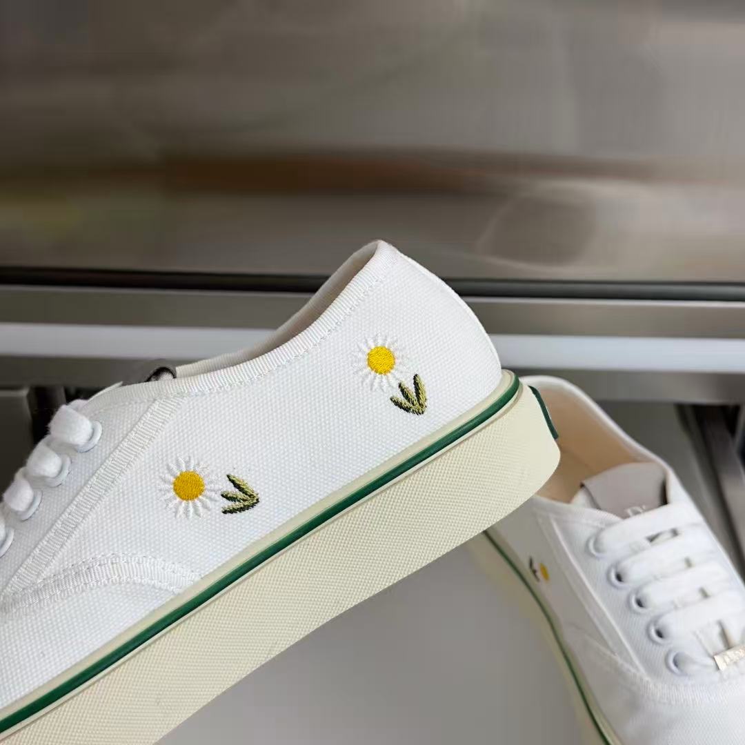 Saltwind Sneaker Daisy Motif on White Cotton