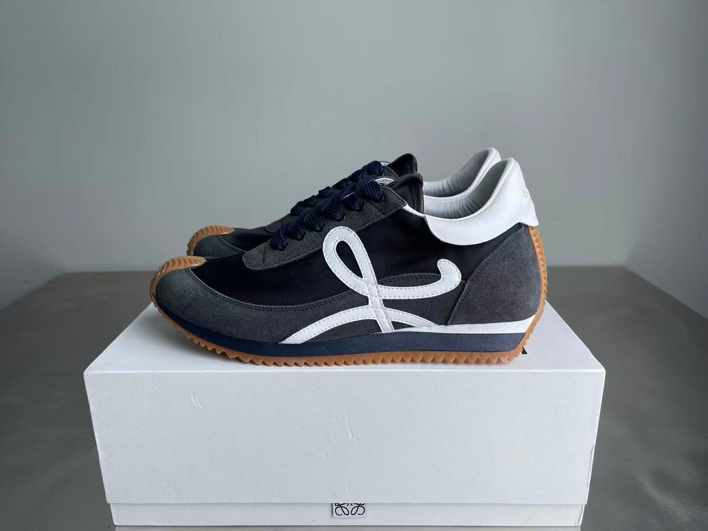 LOEWE Flowrunner Black/White