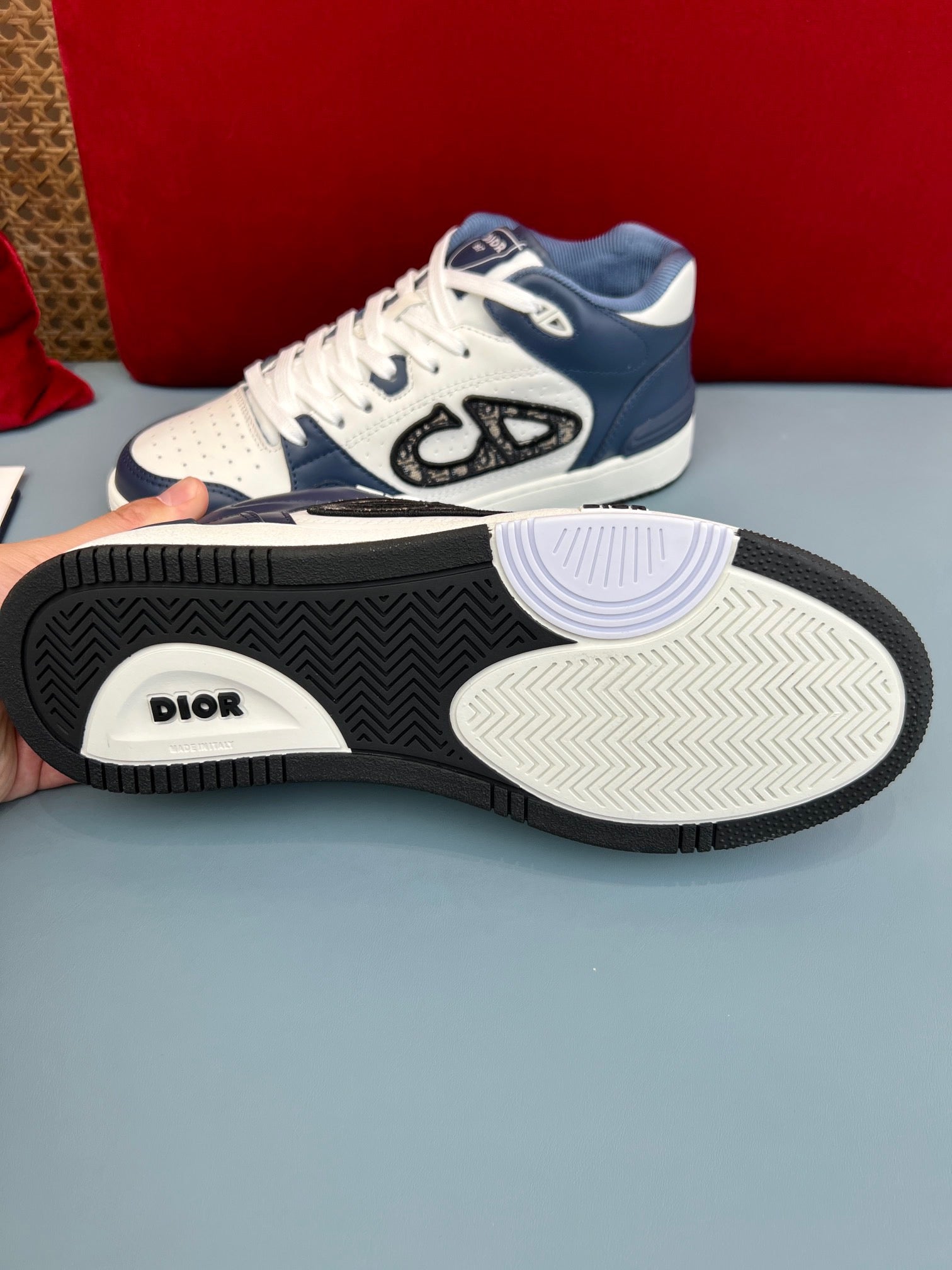 B57 Mid-Top Navy Oblique