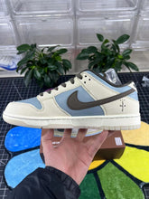 Load image into Gallery viewer, Dunk Low Travis Scott Cactus Jack x Playstation
