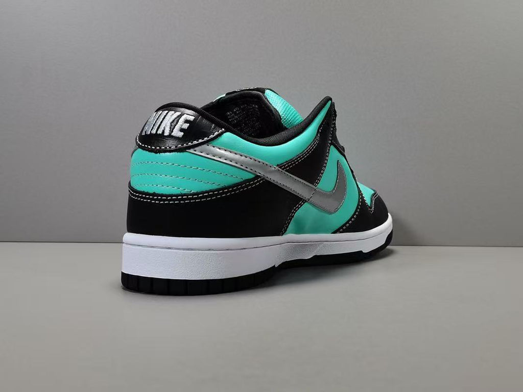 SB Dunk X Diamond Supply 'Tiffany'