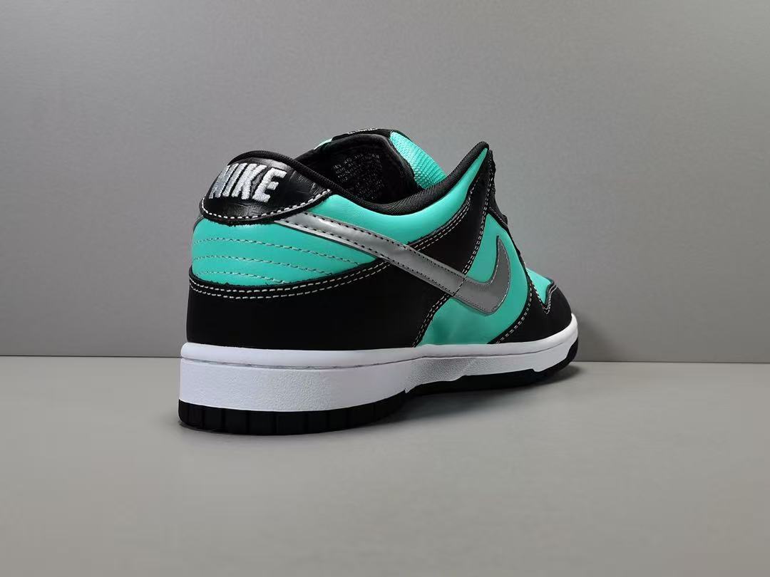 SB Dunk X Diamond Supply 'Tiffany'