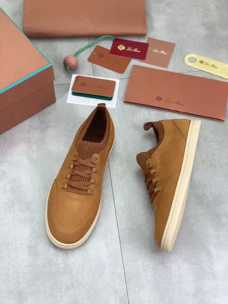 LP Week Soho Walk Sneakers - Khaki