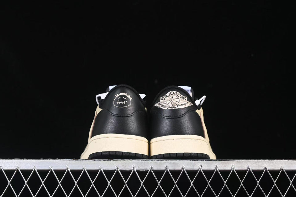 AJ1 Low Travis Scott Pale Vanilla