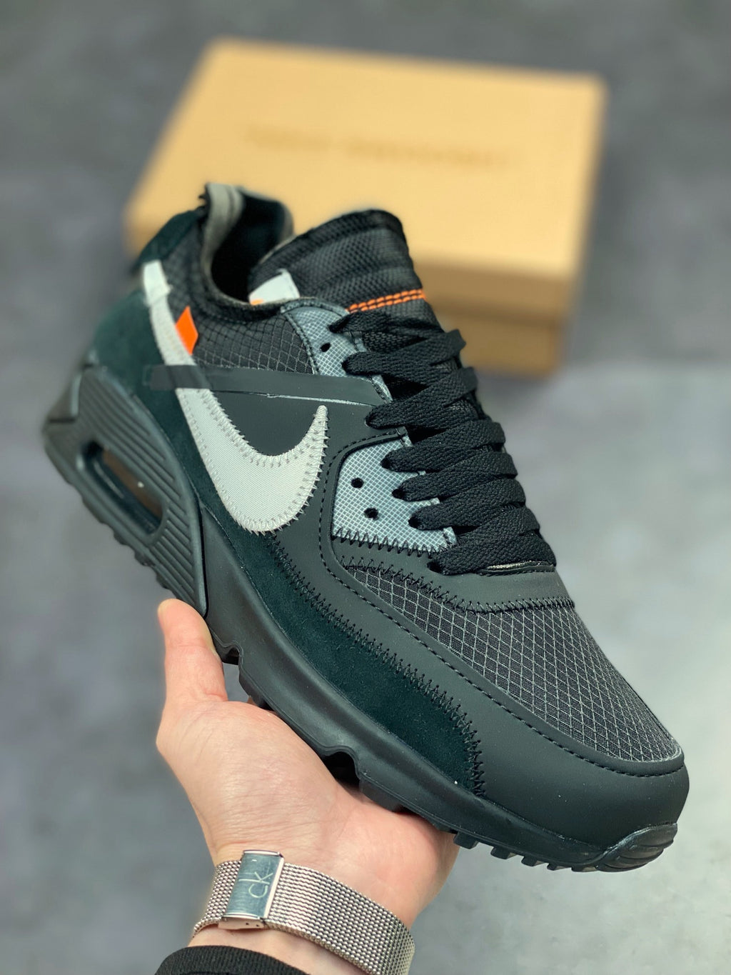 AM90 X OW Black