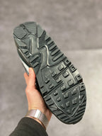 AM90 X OW Black