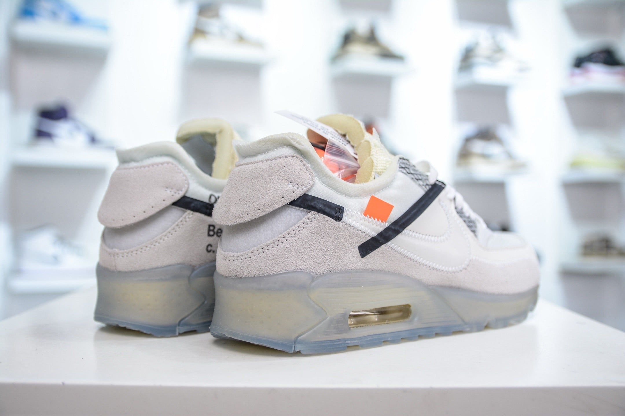 AM90 "THE TEN" White
