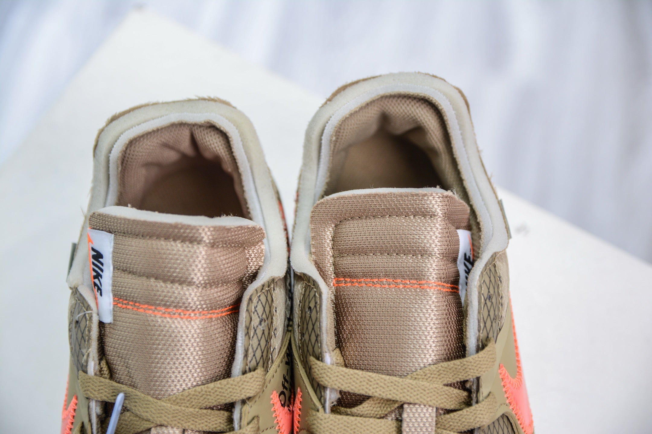 AM90 X OW Desert Ore