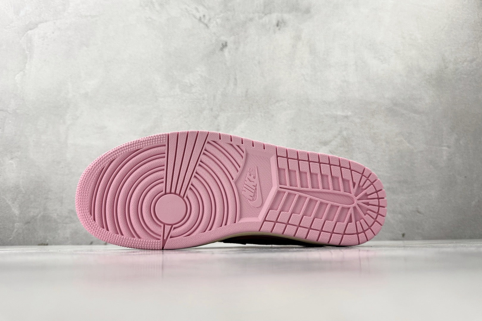 AJ1 Low Travis Scott Tropical Pink