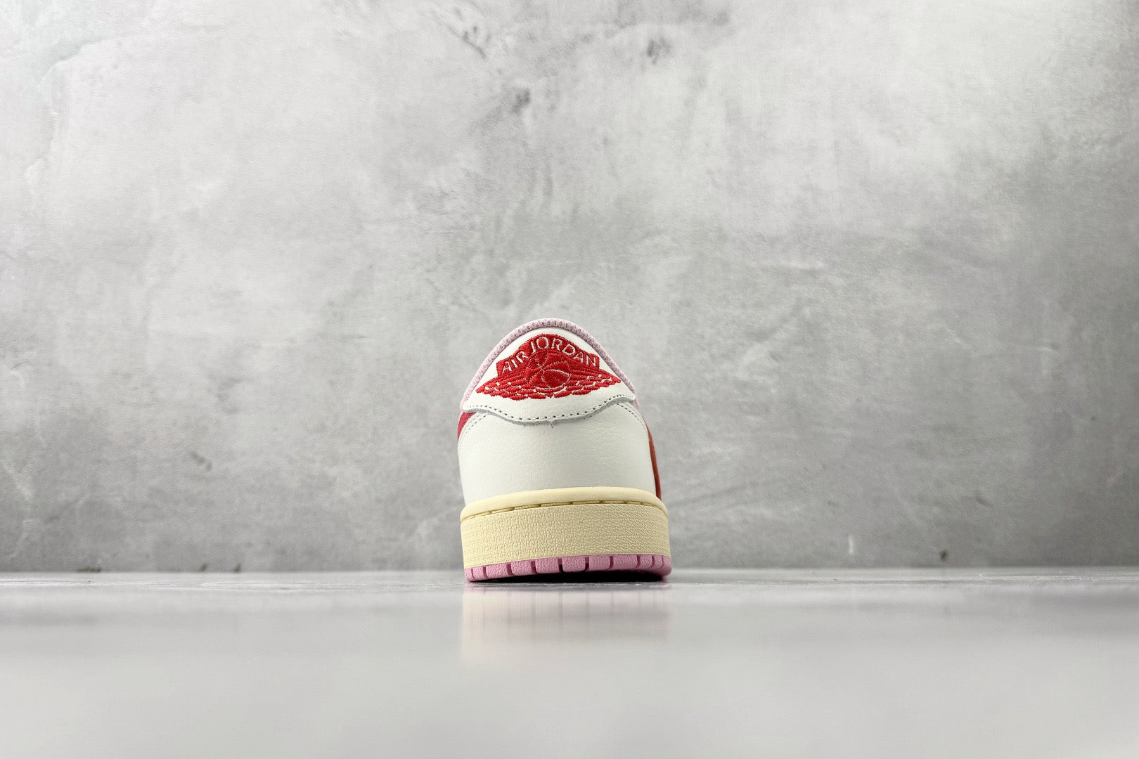 AJ1 Low Travis Scott Tropical Pink