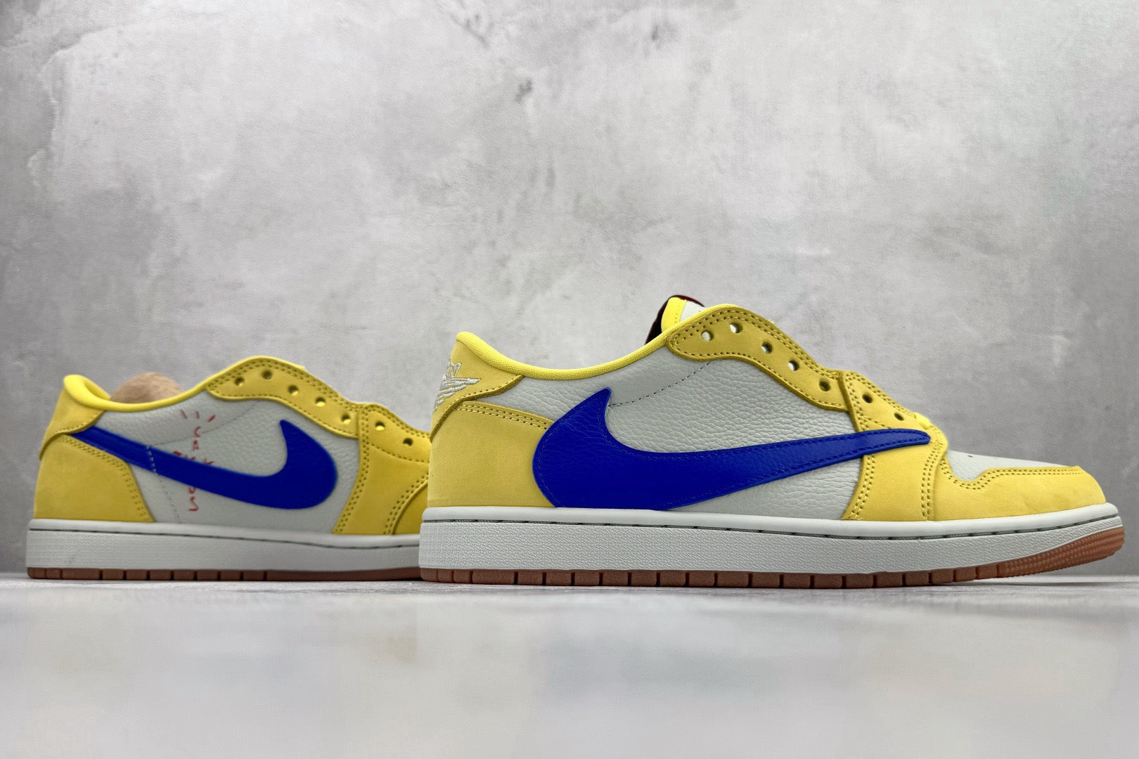 AJ1 Low Travis Scott Canary Yellow