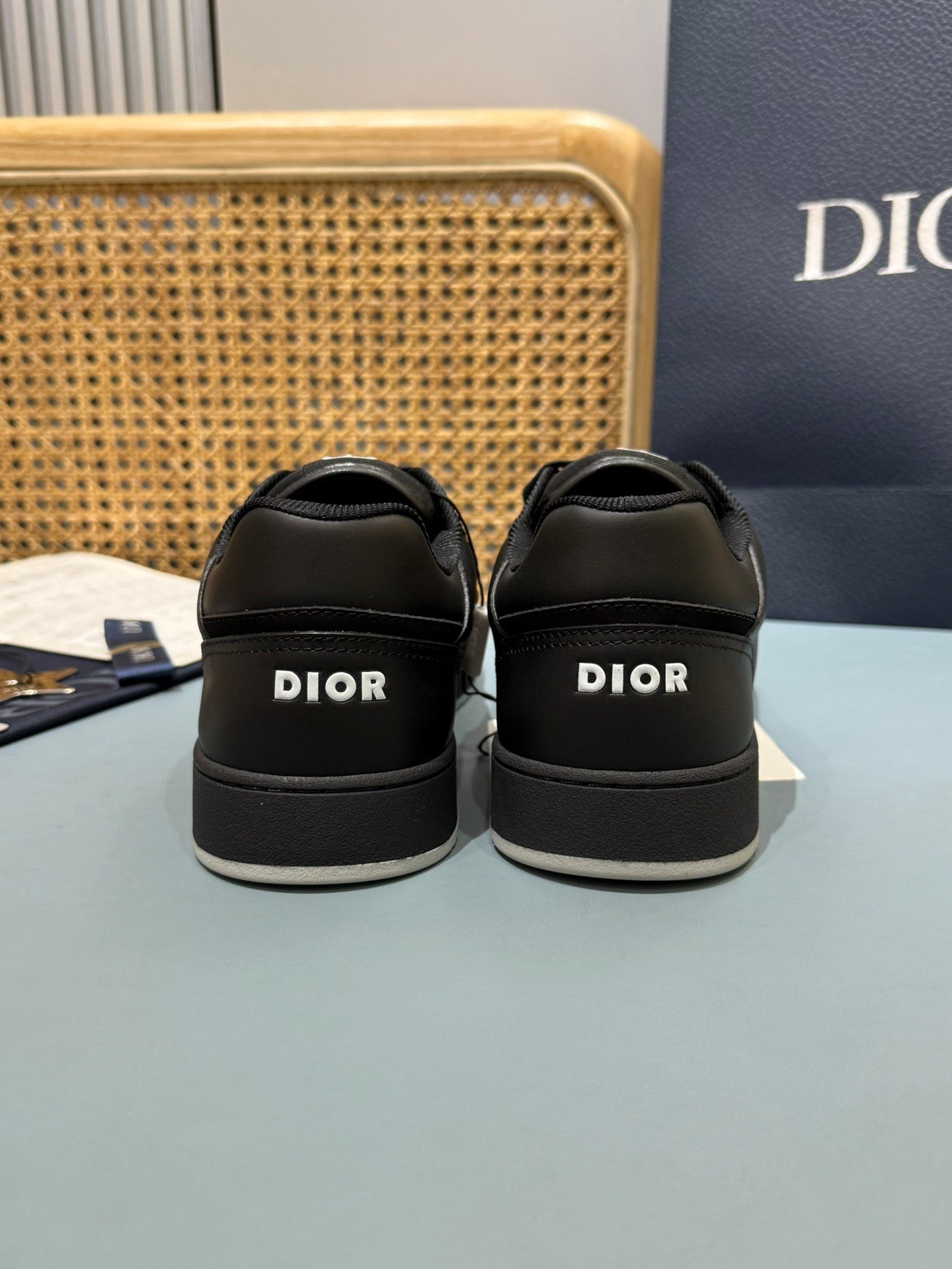 B27 Low-Top Black on Black