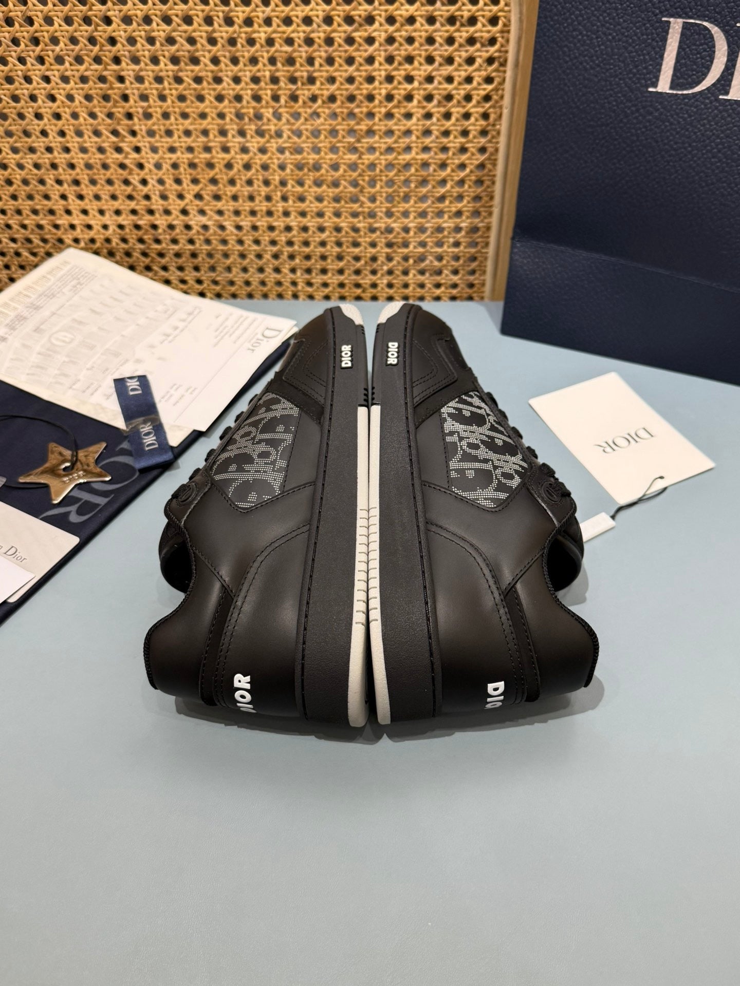 B27 Low-Top Black on Black