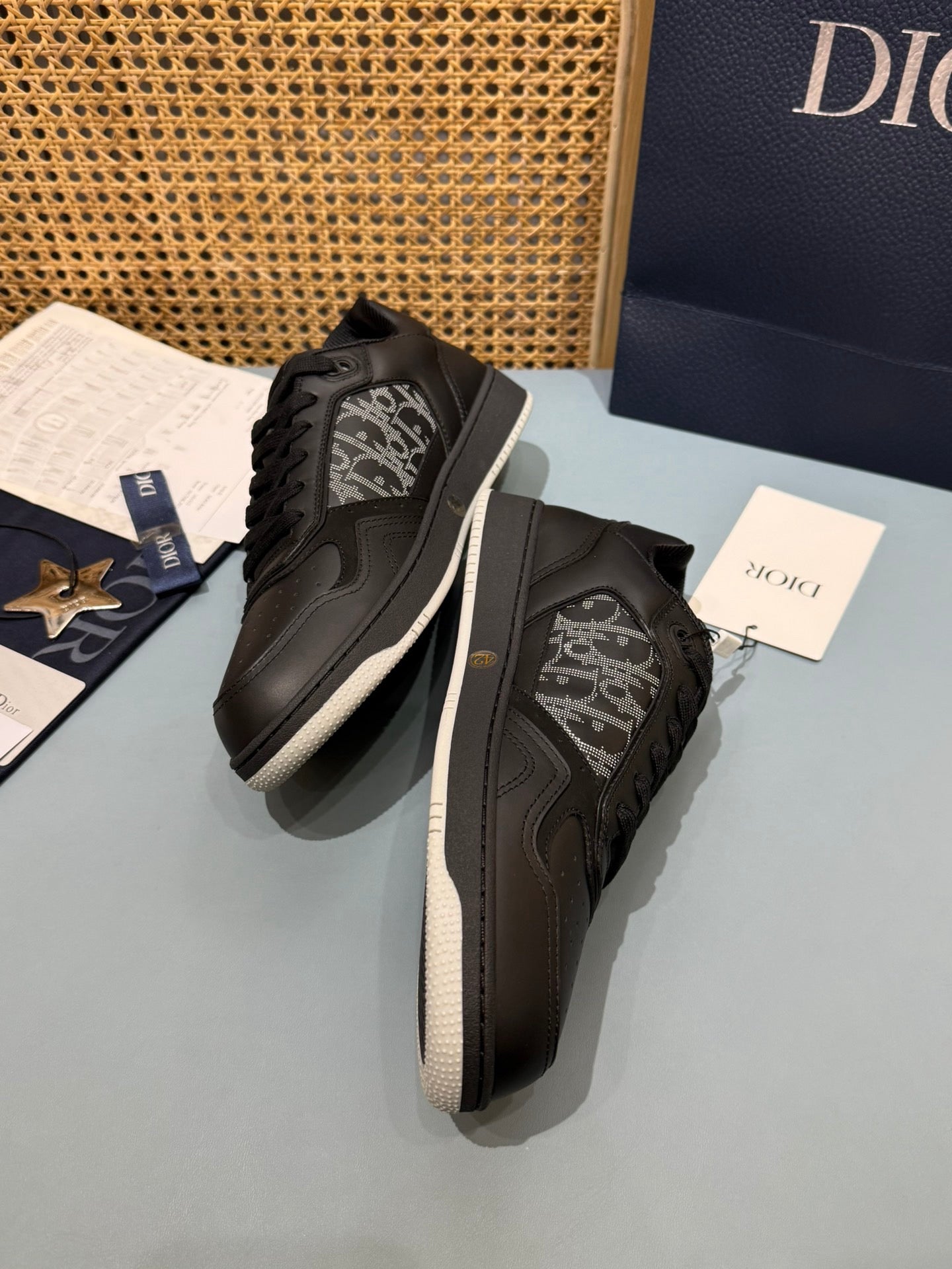 B27 Low-Top Black on Black