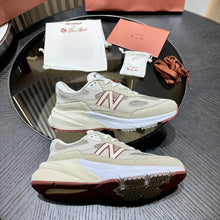 Load image into Gallery viewer, LP x New Balance 990v6 &#39;Beige&#39;
