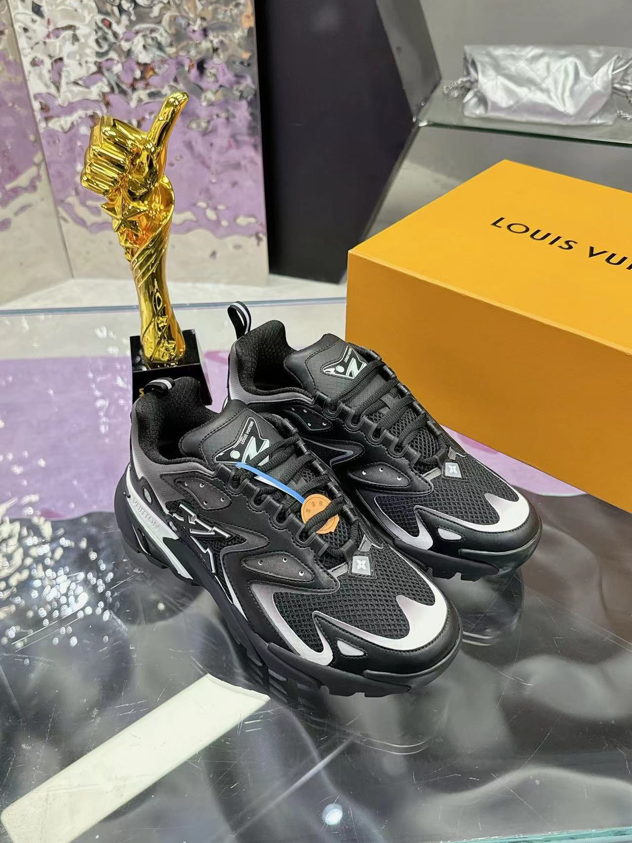 LV Trainers Runner Sneaker Tatic Noir