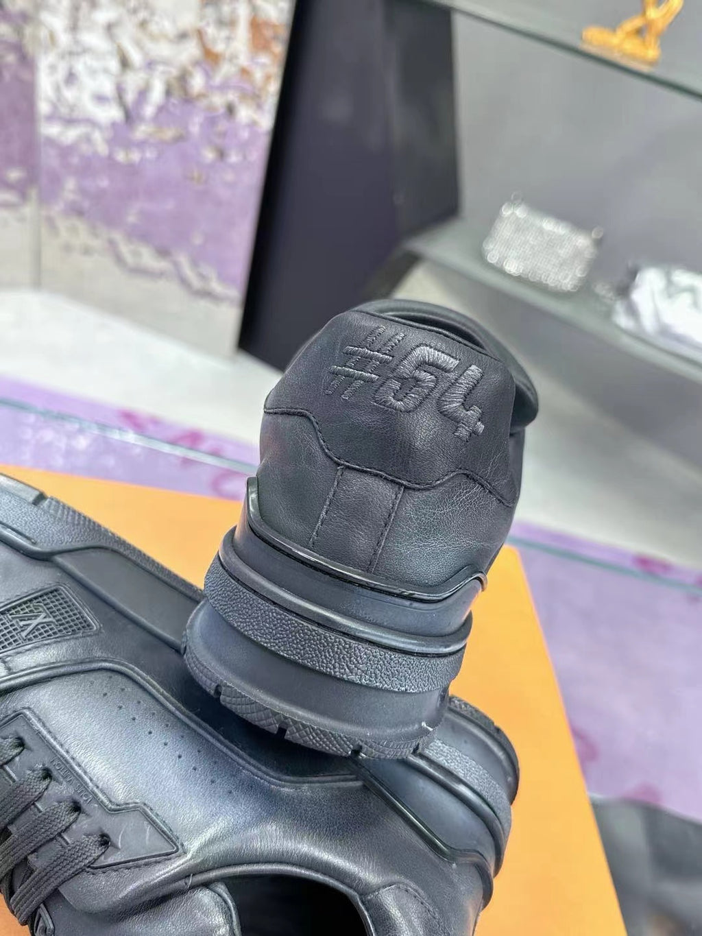 LV Trainers #54 Distressed Sneaker Noir