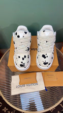 Load image into Gallery viewer, LV Trainers Maxi Sneaker Pony
