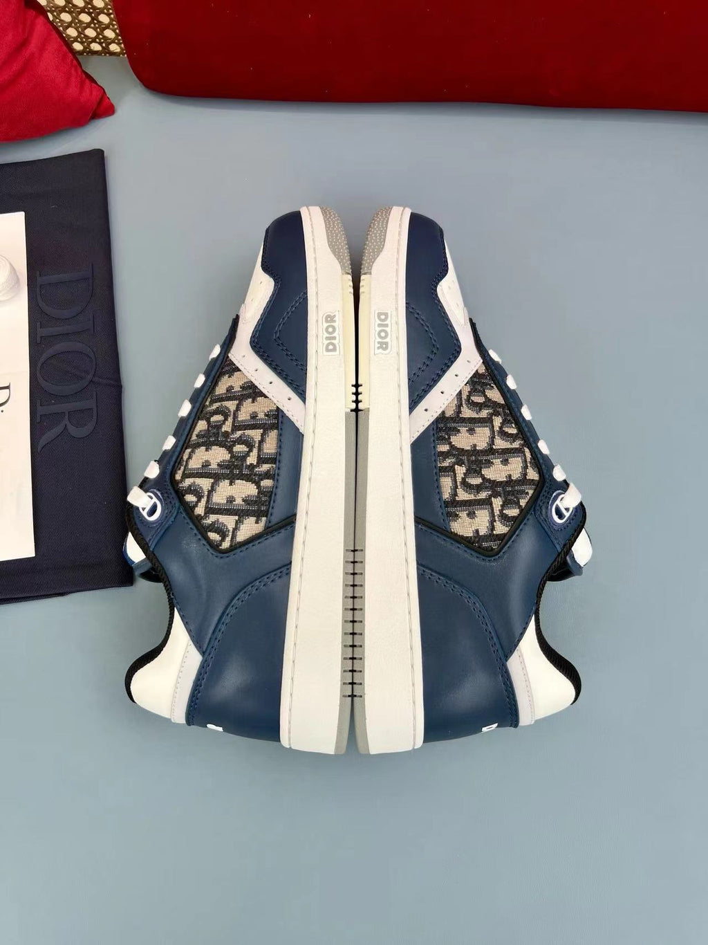 B27 Low-Top Blue Cream Oblique