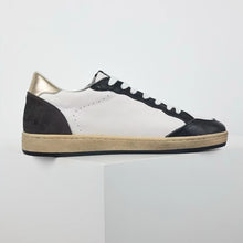 Load image into Gallery viewer, Golden Goose Ball-Star Blue Leather Star Gold Heel Tab Black
