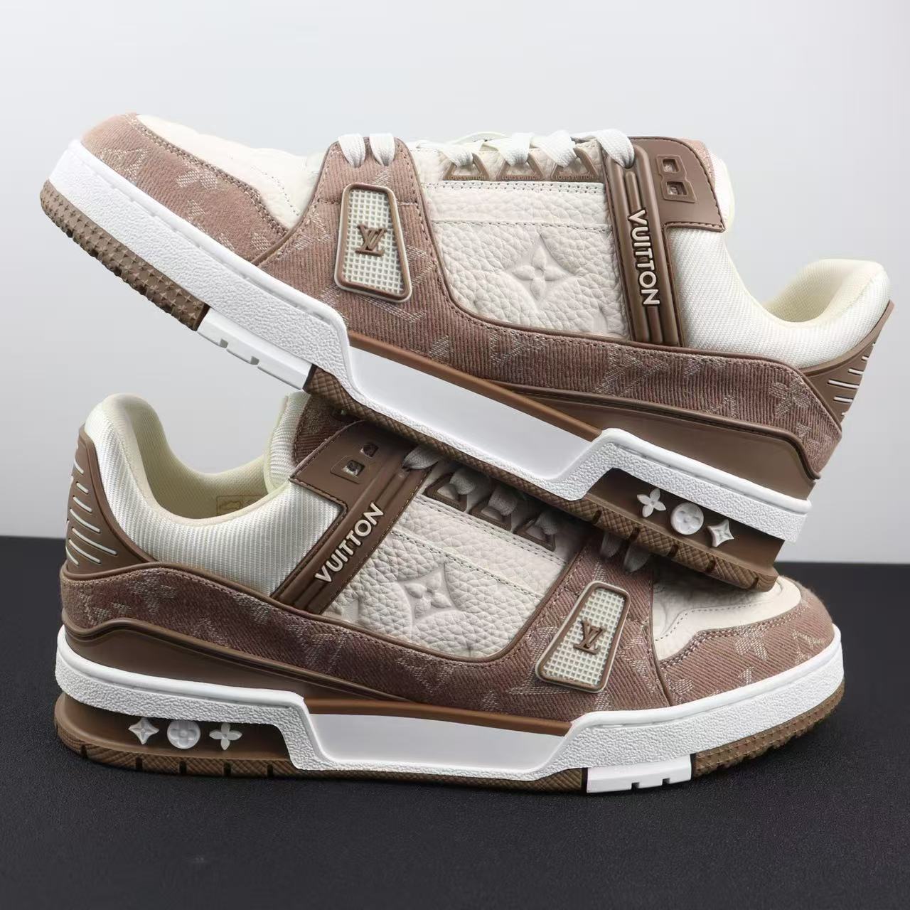 LV Trainers Brown