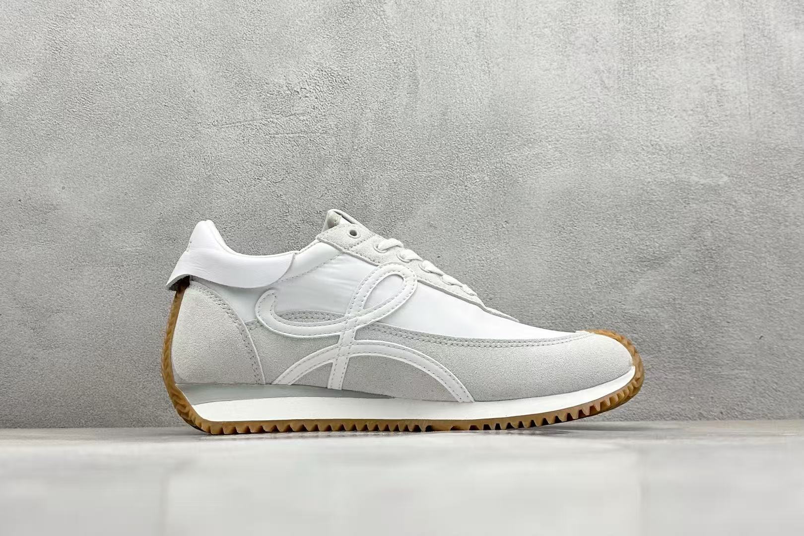 LOEWE Flowrunner White
