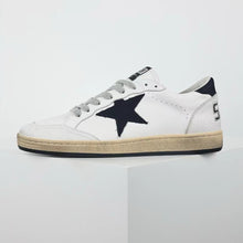 Load image into Gallery viewer, Golden Goose Ball-Star Black Star Black Heel Tab White
