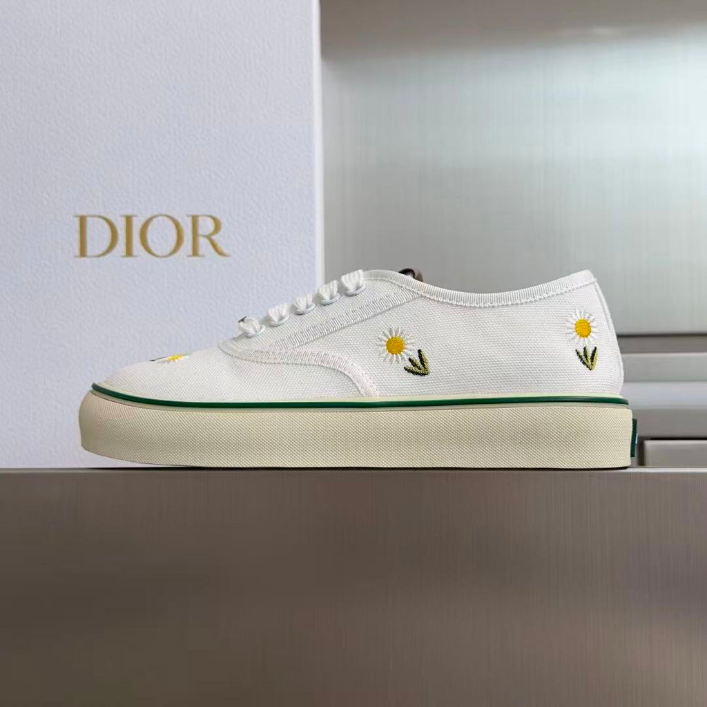 Saltwind Sneaker Daisy Motif on White Cotton
