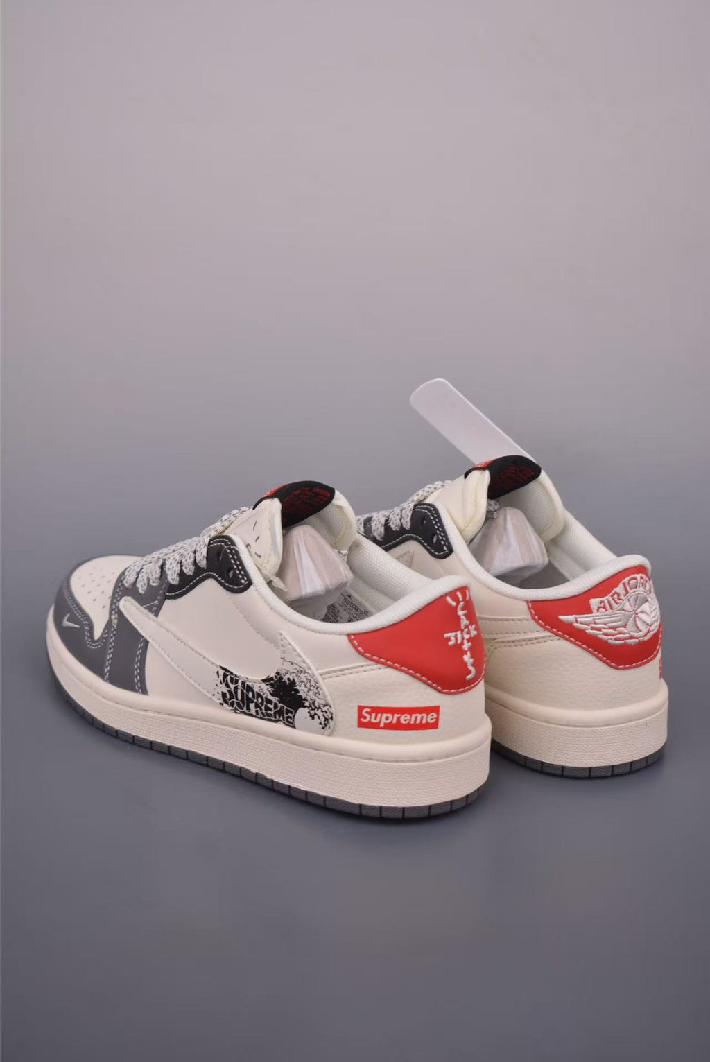 AJ1 Low Travis Scott x Supreme Customs
