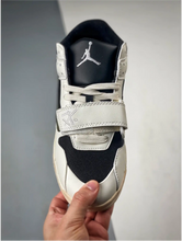 Load image into Gallery viewer, Jumpman Jack Travis Scott Cut The Check Olive
