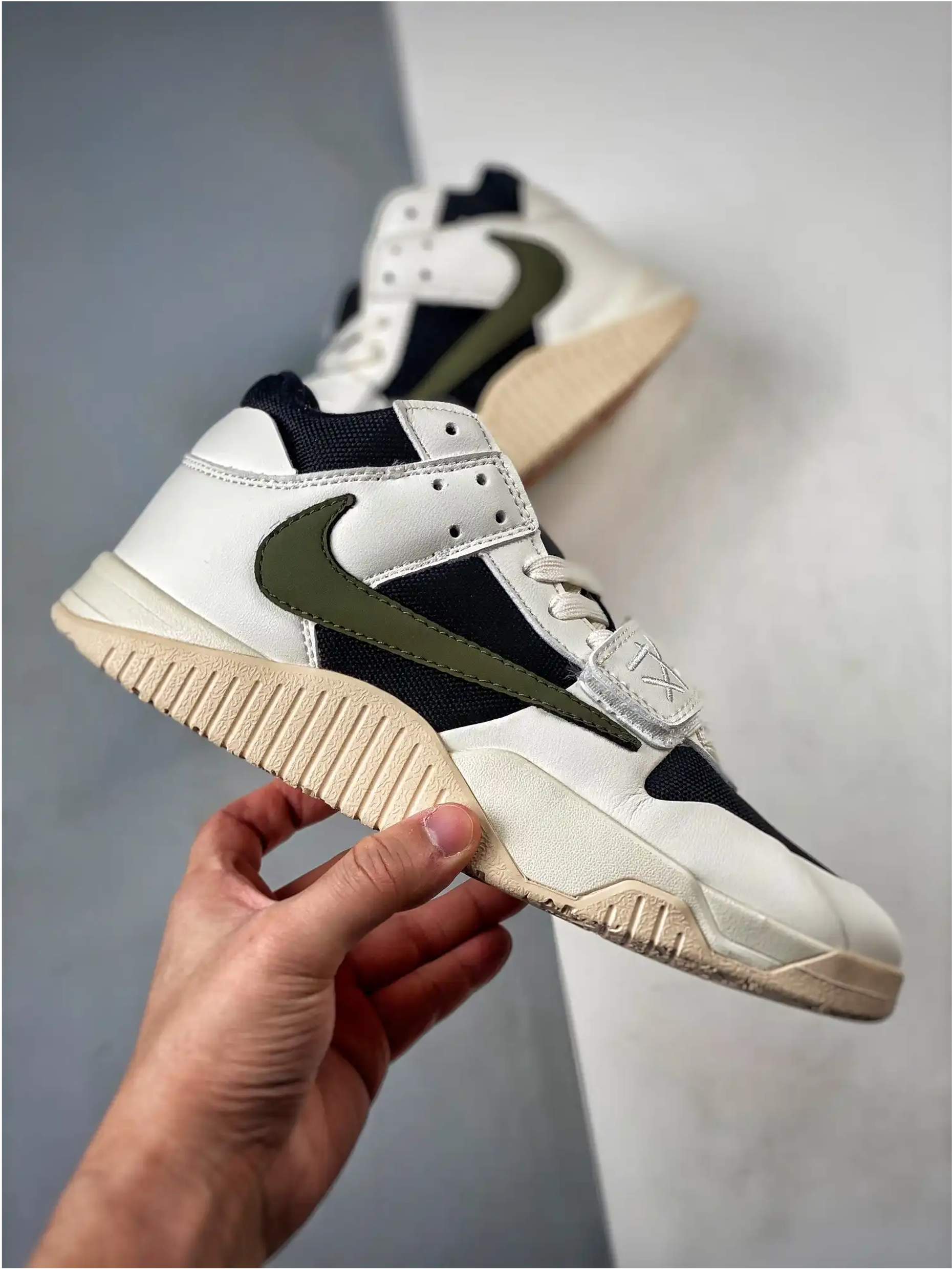 Jumpman Jack Travis Scott Cut The Check Olive