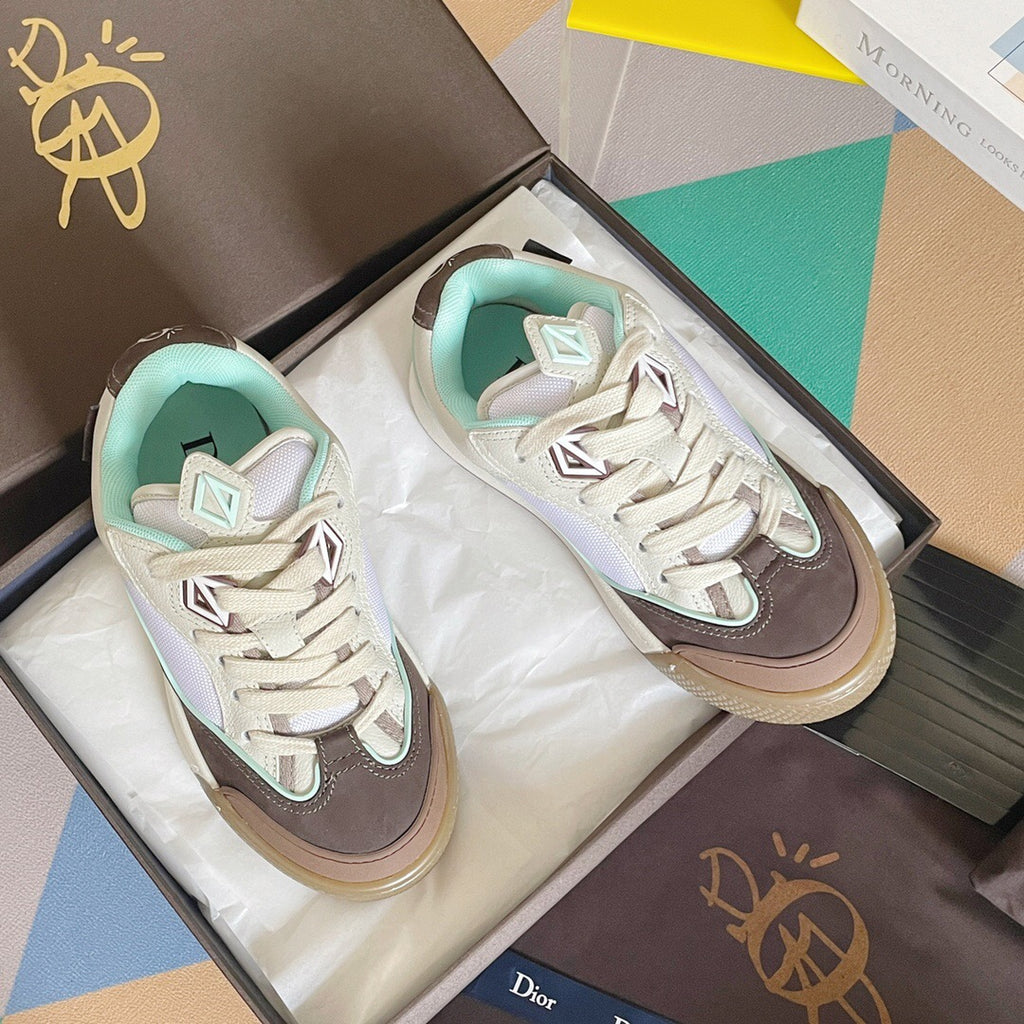 B713 Cactus Jack Tiffany Mocha