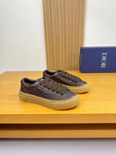 Load image into Gallery viewer, B33 Spin Sneaker Cognac
