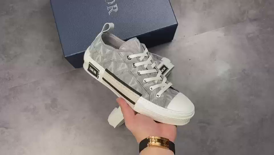 B23 Low 'Grey' CD Diamond